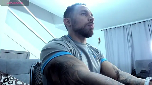 Mason_fit09 Adlı Modelin Canlı XXX Sohbeti