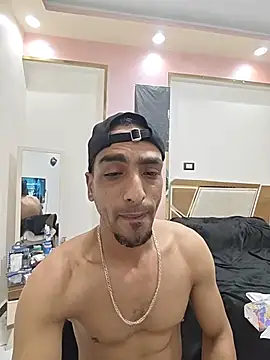 highguy Chat XXX in diretta