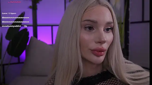 BarbieKara Chat XXX in diretta