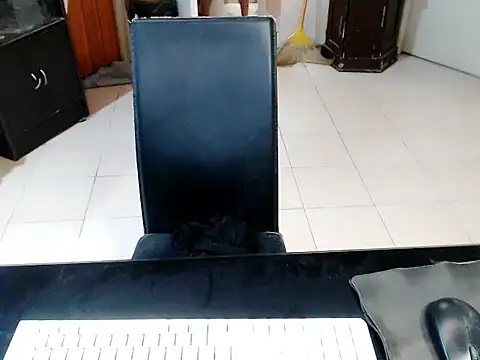 Онлайн чат XXX Trish_CurveCock