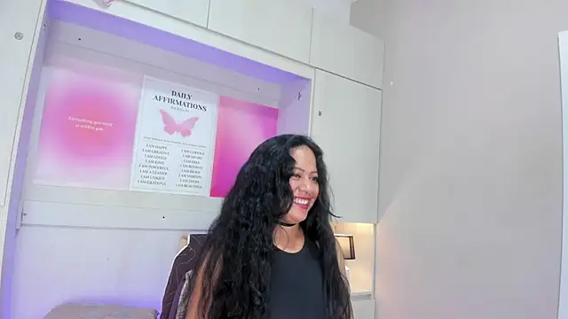 Chat +18 de AllieBennet ao vivo