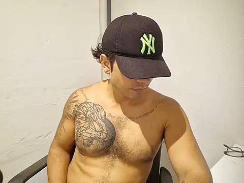 Chatroom XXX en direct de moreno18rn