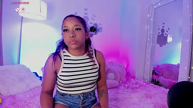 _Zahara_ Chat XXX in diretta
