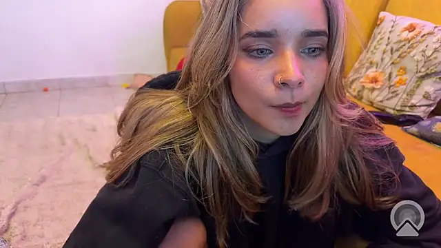 Czat XXX na żywo – Olivia_Fox69