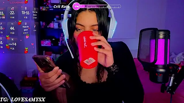 Czat XXX na żywo – Lovelyamyy