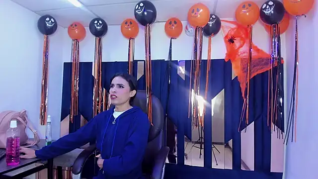 Aisha_hotts777's Live XXX Chat