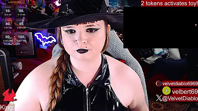 Chat XXX en directo de VelvetDiablo