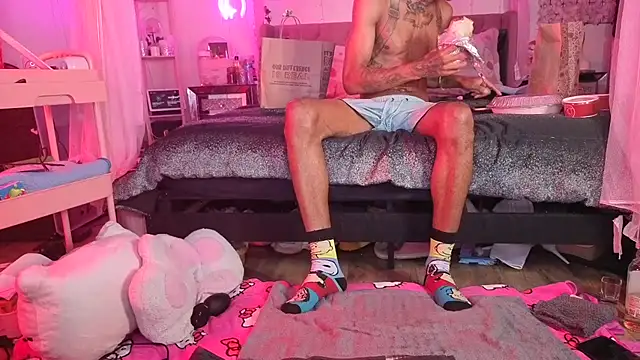 VixenCapri 라이브 XXX 채팅