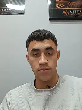 Cris-h – Naživo XXX chat