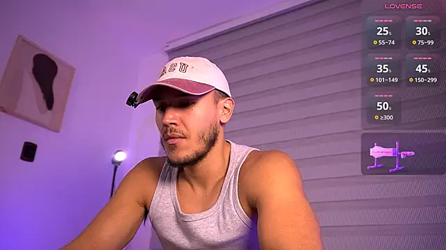 MarkSantozz élő XXX-chatje