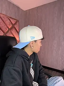 ian_mathias_ Chat XXX in diretta