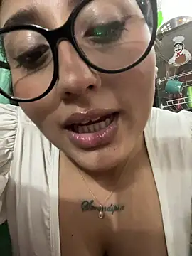 croftsmila's Live XXX Chat