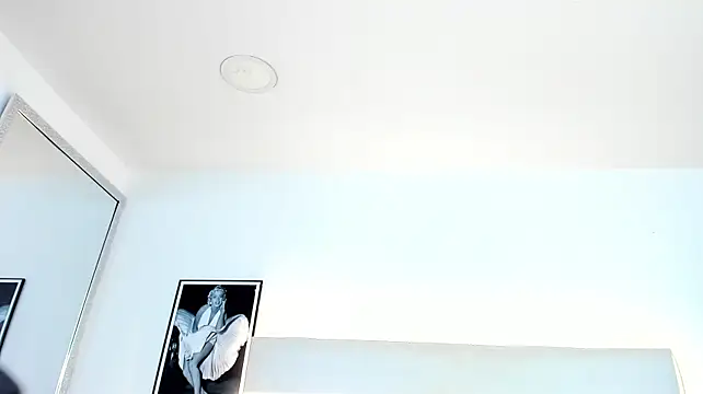 TaylorEvanssのライブXXXチャット