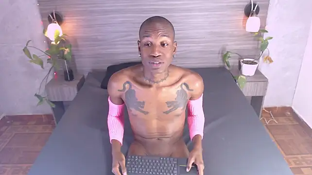 Chat +18 de Mike_More_ ao vivo