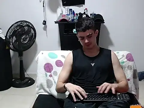 Zac_Efront লাইভ XXX চ্যাট