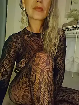 Živý XXX chat CelynaRoss