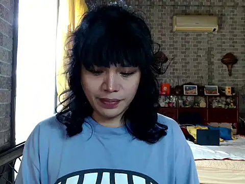 aymmaenhald Pertunjukan Webcam