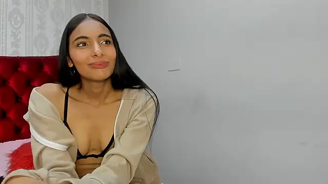 Chat +18 de Ninanoir78 ao vivo