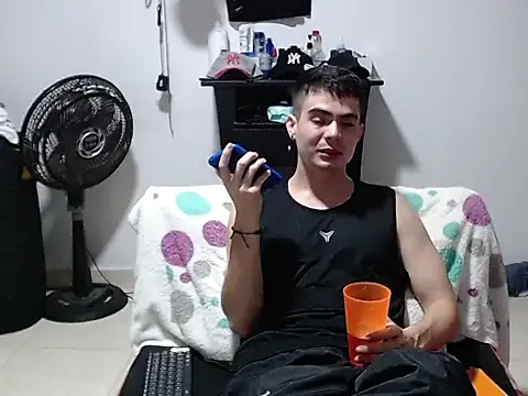 Zac_Efront 现场XXX聊天