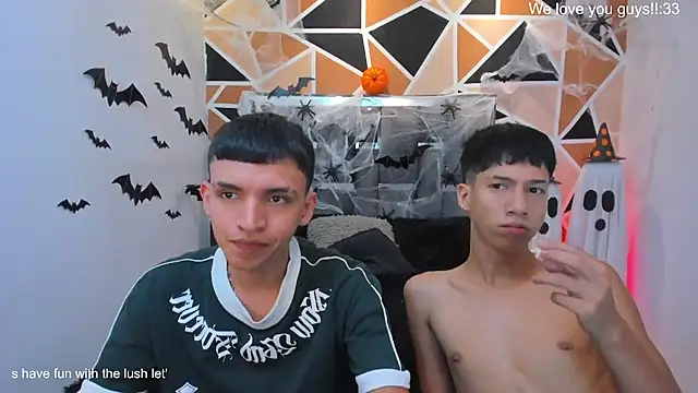 Juan_Nd_Steven Chat XXX live