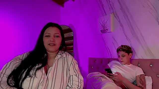 Pokazy przed kamerką – MarcellaGriffin