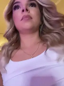 KimmBliss live XXX chat