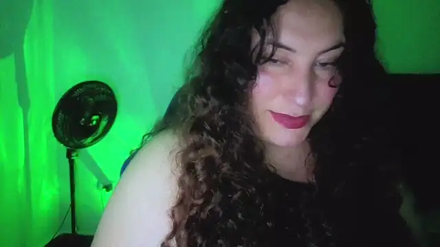 Chat +18 de JANNAH_MARTINEZ ao vivo