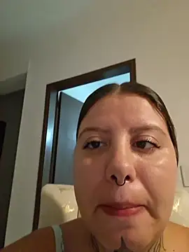 Chat +18 de ElliWeaver ao vivo
