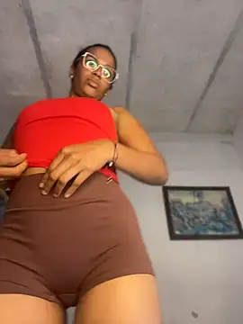 FlorSalvaje_'s Live XXX Chat