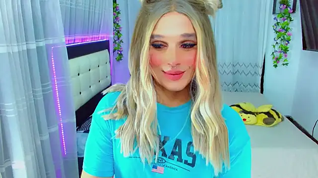 TaylorMon Adlı Modelin Canlı XXX Sohbeti
