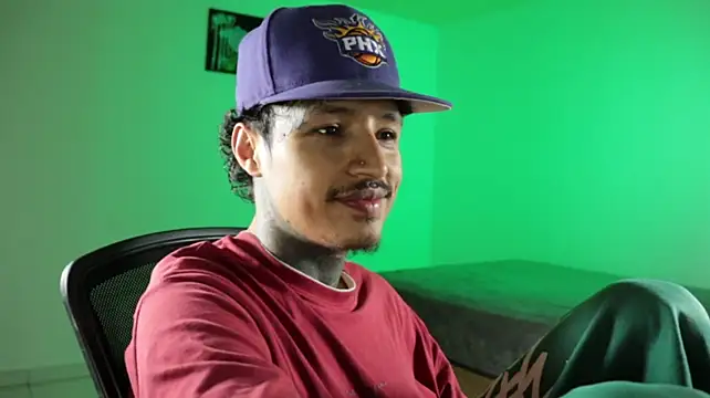 Chat XXX ao vivo de trieone