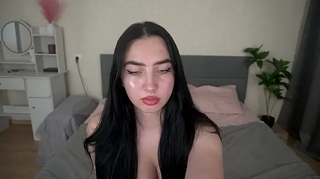 צ'אט XXX בשידור חי של WildKittenX_