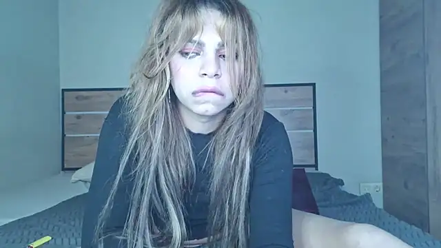 Chat +18 de Kitten_Moon-TS ao vivo