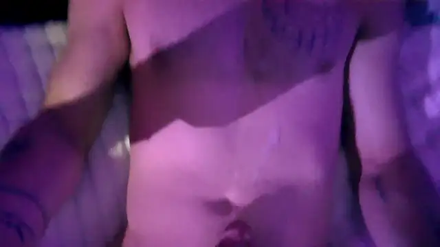 hitmehardns' Live XXX Chat