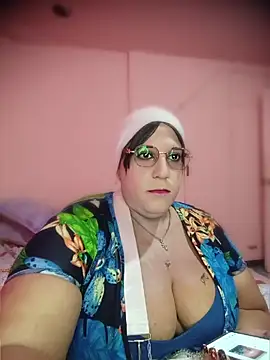 Strongshemail's Live XXX Chat