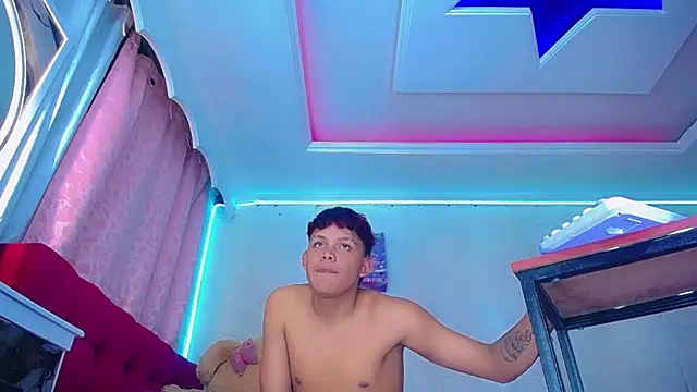 NahomiCamper 라이브 XXX 채팅