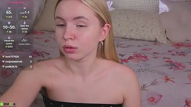 Linda__Bloom Adlı Modelin Canlı XXX Sohbeti