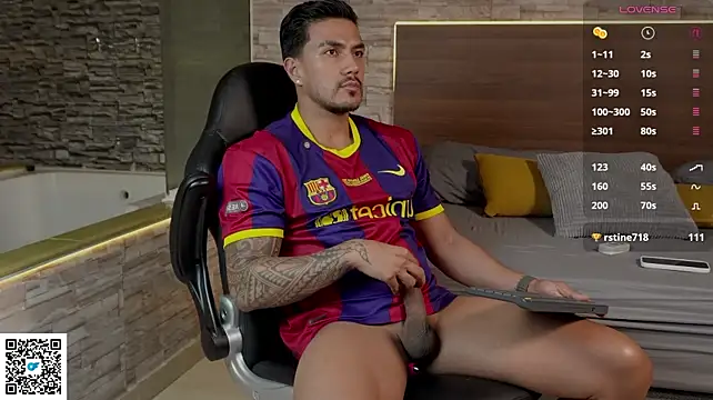 aaron_bolt – Naživo XXX chat