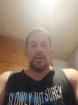 hernan198o élő XXX-chatje