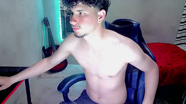 Atom_Hot live XXX chat
