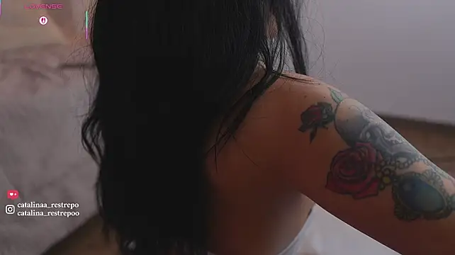 צ'אט XXX בשידור חי של CATALINA_RESTREPO