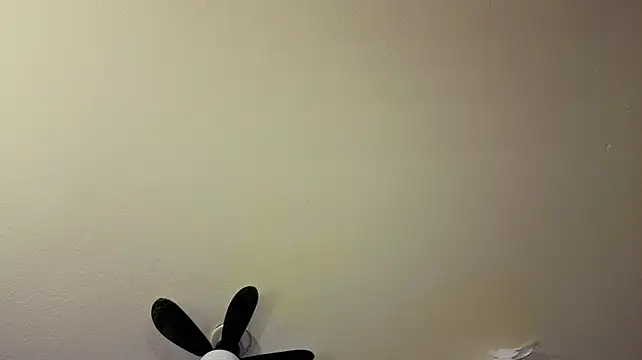 Chat XXX ao vivo de clara_evanss
