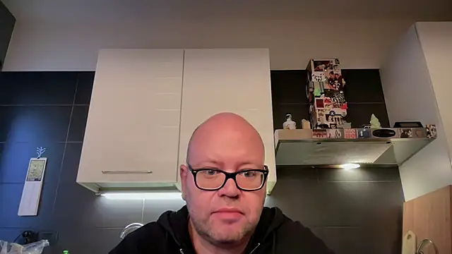 theitalianbearn Live XXX chat
