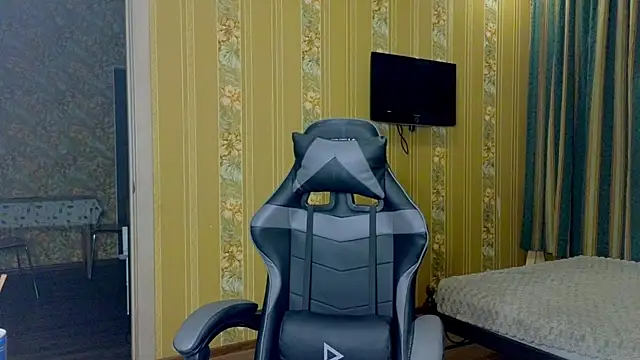 WiFi_Wifey's Live XXX Chat