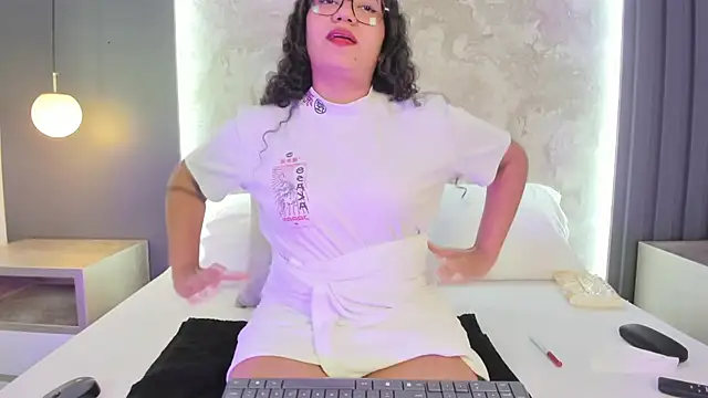 alysson_moon_'s Live XXX Chat