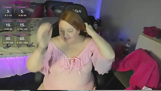 KurvyKandie Chat XXX in diretta