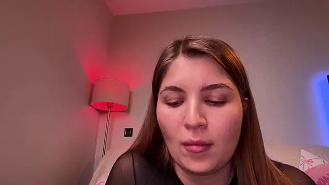GlossyVixen's Live XXX Chat