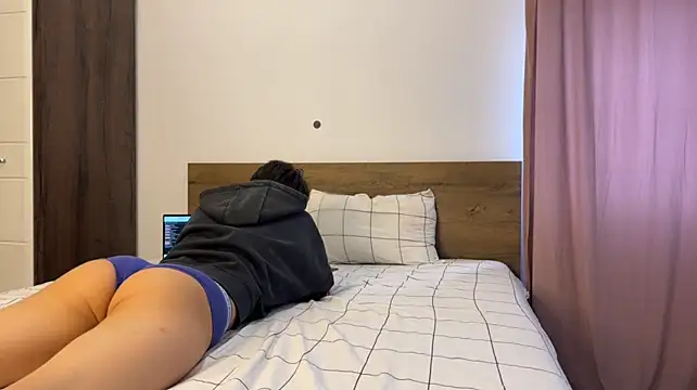 MathiasRay Adlı Modelin Canlı XXX Sohbeti