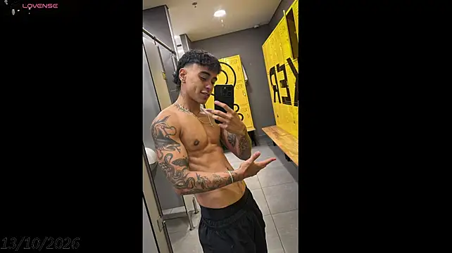 Ftm_xxxperiencie's Live XXX Chat
