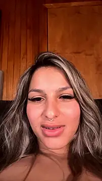 Chat +18 de AliceStone19 ao vivo